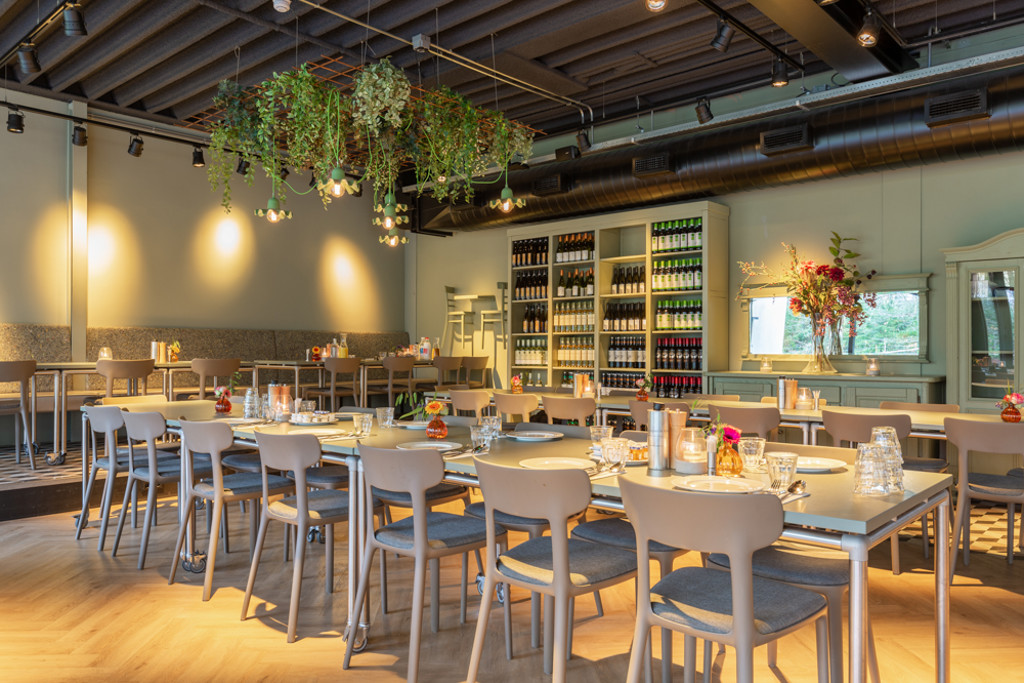 Banning Restaurant (1) (Lowres)